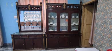 dressing table and dooli