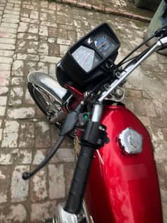 0324,4025.189 Only WhatsApp on Honda CG 125 for sale