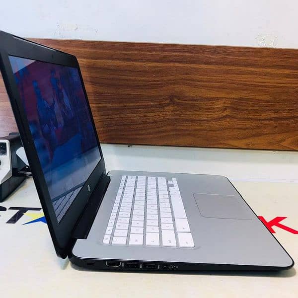 Hp Chromebook smb 14
 4. /128 2