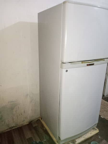 Dawlance Fridge Refrigerator 2
