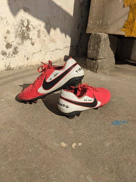Footbal shoes Nike Tiempo US 10 ° EUR 44 ° Made in Vietnam 1
