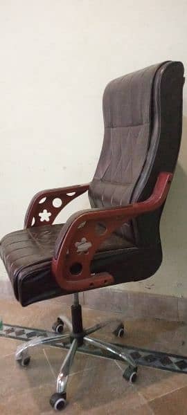 Revolving chair 1