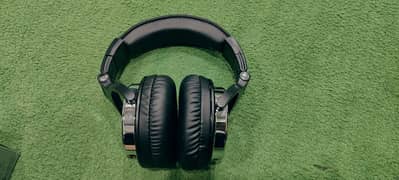branded DJ headphones available