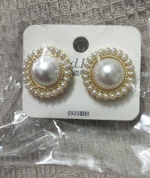 imported ear rings 10