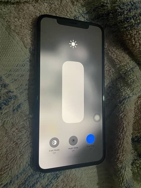 iphone 11pro max 256 only pannel change and back 74 health 2