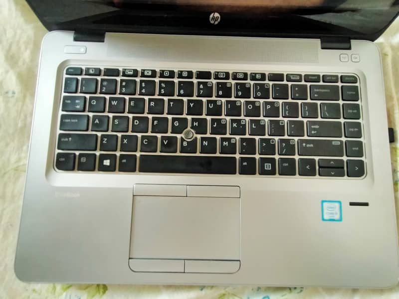 HP EliteBook 840 1