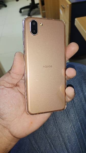 Aquos R2 4/64 Official PTA approved 2