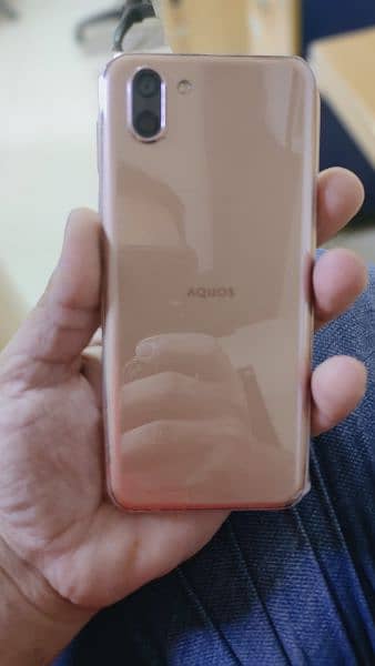 Aquos R2 4/64 Official PTA approved 3