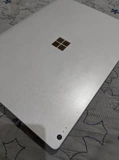 MS Surface Book i7