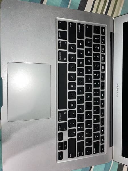MacBook Air A1466 For Sale In Great Condition. 1