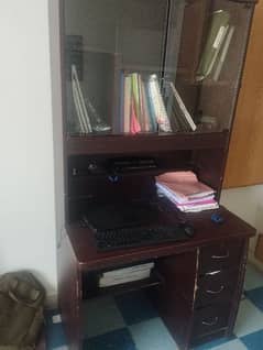 Office/studying/computer table