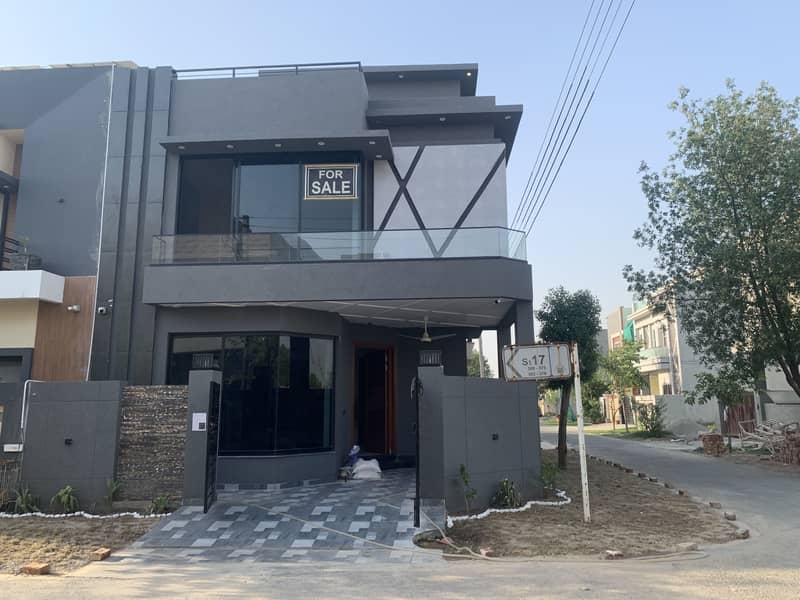 5 MARLA CORNER BRAND NEW HOUSE IN BLOCK "L" IS FOR SALE 0