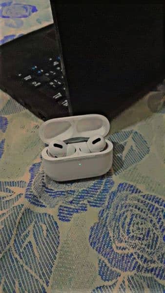 Apple Airpod 2nd generation 2