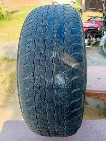 Hilux  Revo 2 paits of tyres 10/9 1