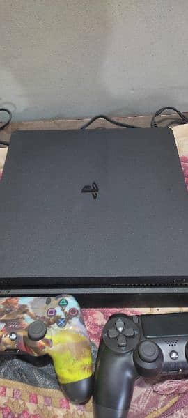 playstation 4 slim with box 1 tb jailbreak 10/10 condition 1