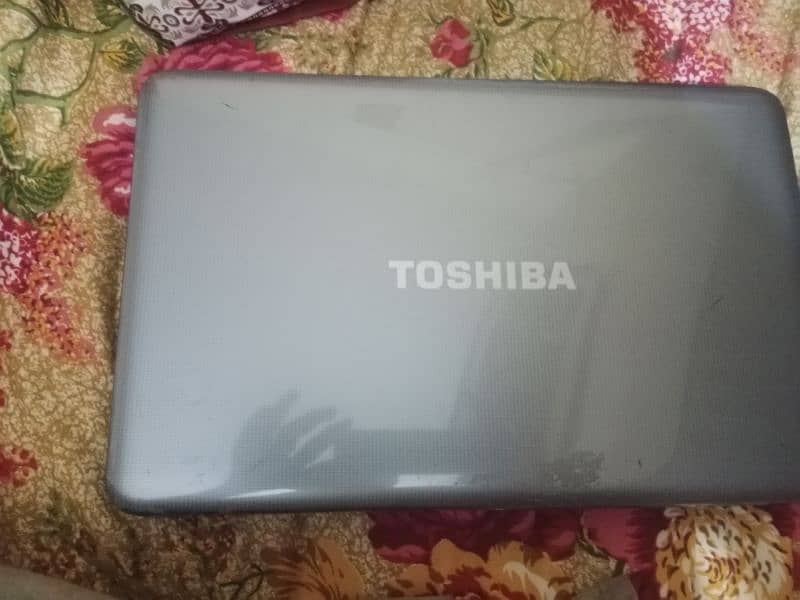 Toshiba Laptop 1