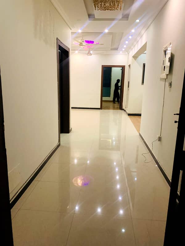 F-11 Markaz Luxury 2 Bed 2 Bath TV Lounge Kitchen Car Parking 2 Bedroom Apartment Available For Sale 1