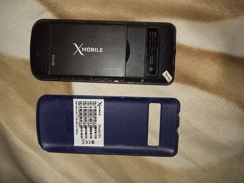 X mobile .  D4 model.   audio.  video.  blue Tooth.  4 sim ative 0