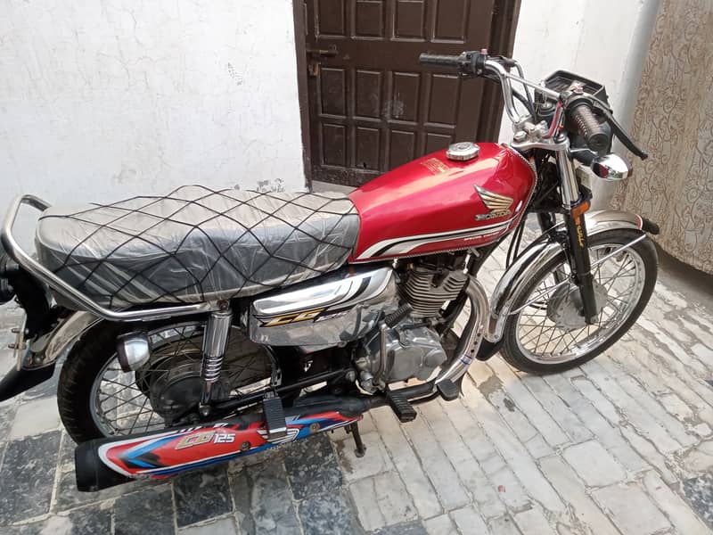 Self Honda CG 125 Special Edition 2019 condition 10/10. sealed engine. 1