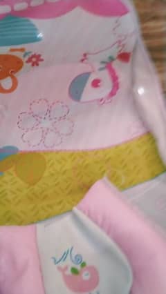 baby bather good condition. pink colour 0