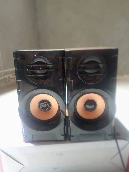 HOTMAI COMPUTER SPEAKERS 1