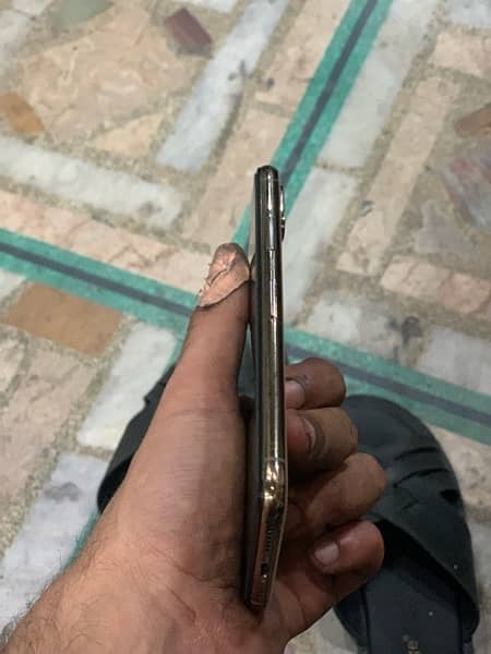 iphone xs golden dual pta 1