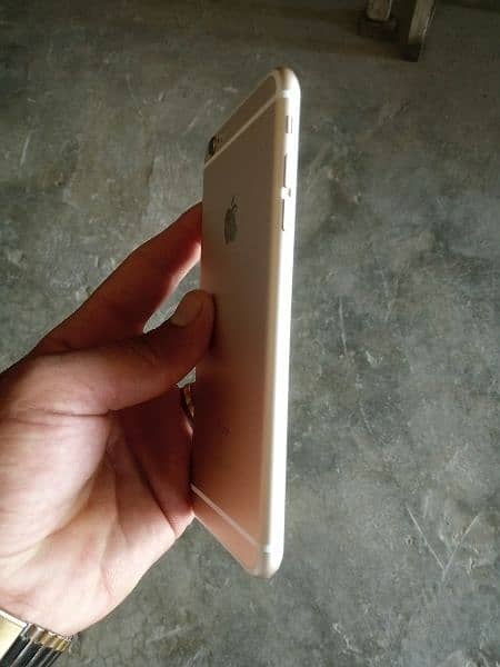 iPhone 6s Plus all ok battery health 82 non PTA 4