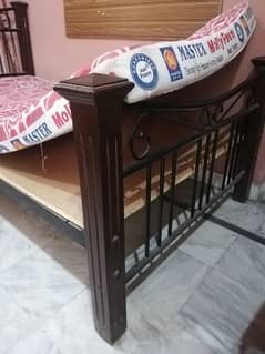 Bed (wrought iron 2 nos)