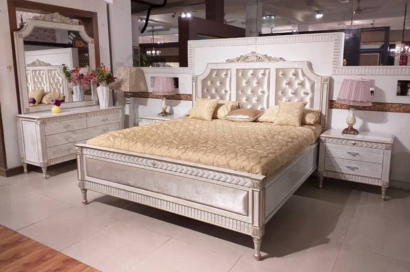 Bridal / Luxury Branded Bed Set / King Bed 0