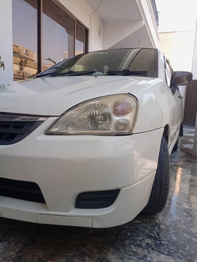 Suzuki Liana RXI 2009 white 4