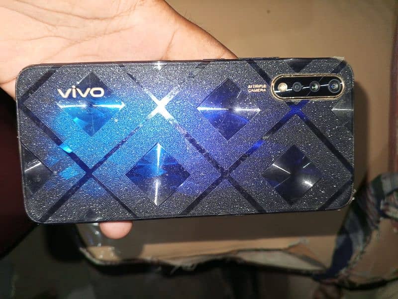 I'm selling vivo s1 price 25000 0