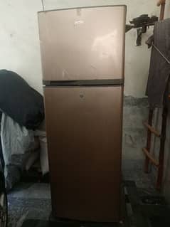 haier frig medium size