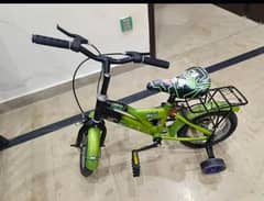 Ben 10 cycle 5 to 8 years for sale. . . . 0