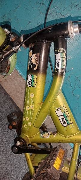 Ben 10 cycle 5 to 8 years for sale. . . . 6