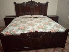 king size solid sheesham wooden bed dresing side tables  molty foam