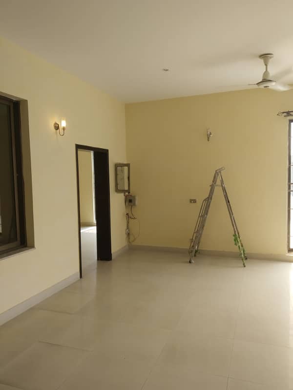 ONE KANAL UPPER PORTION AVAILABLE FOR RENT IN VALENCIA TOWN LAHORE 7