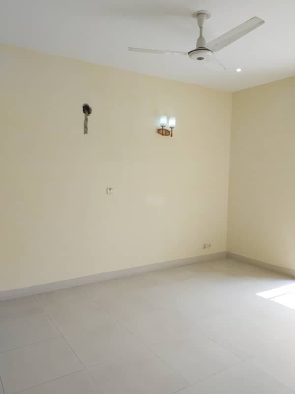 ONE KANAL UPPER PORTION AVAILABLE FOR RENT IN VALENCIA TOWN LAHORE 12