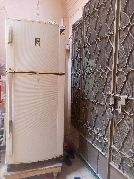 Dawlance fridge for sale 0