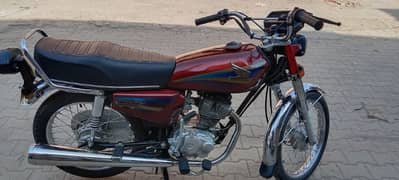 Honda 125 bike 2005 model for sale