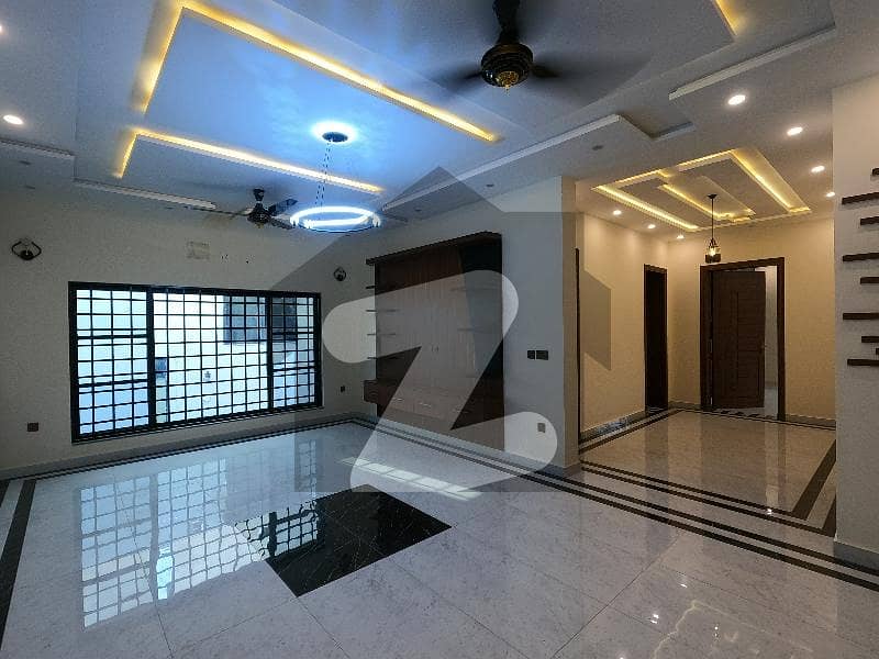 1 Kanal House For Sell Available In Bahria Town - Nargis Block, Lahore. . . 1
