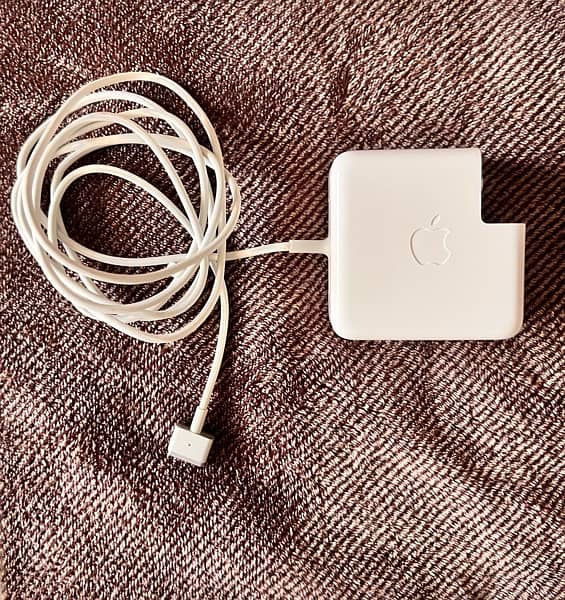 Apple Macbook 30W 61W 67W 87W 96W 140W USB type C Original Charger 12