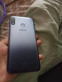 Infinix hot 8