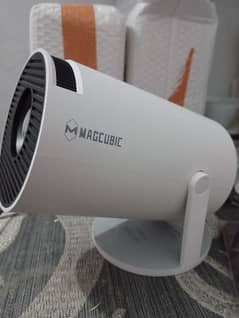 Magcubic Projector HY300 PRO 4K Android 11