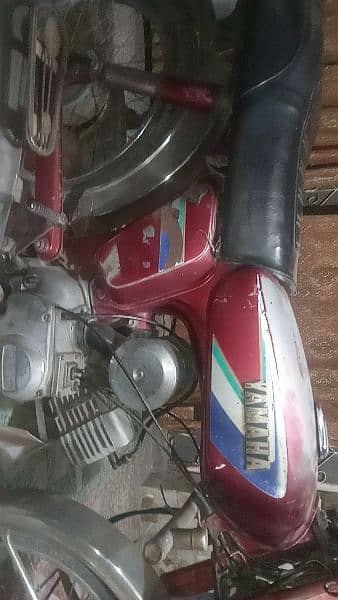 yamaha 100 cc 2