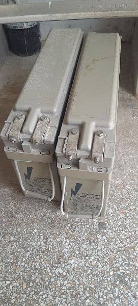 2 Dry battery for sale 150F 1