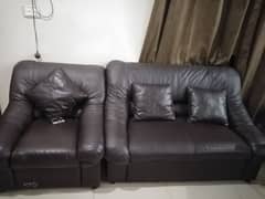 leather sofa imported from Saudia in good condition for sale