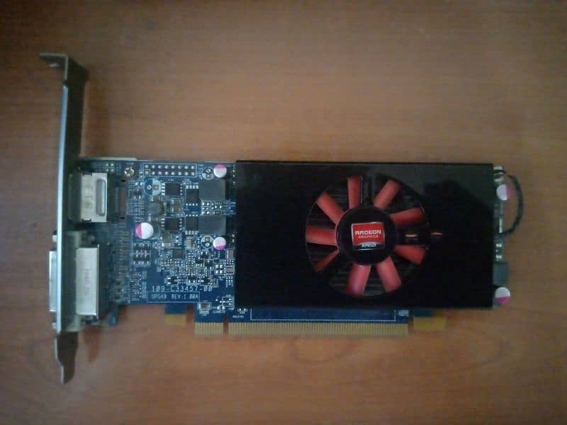 AMD Radeon HD 7570(7500 Series) 0