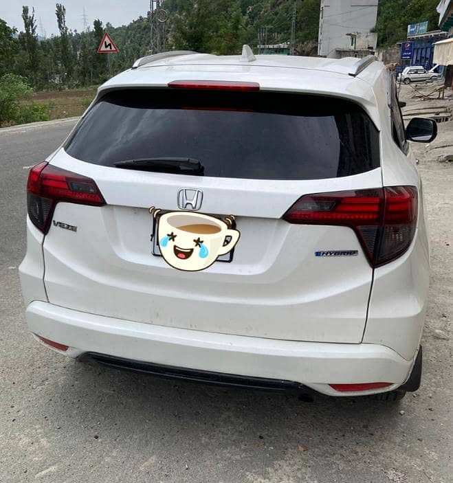 Honda Vezel 2015 1