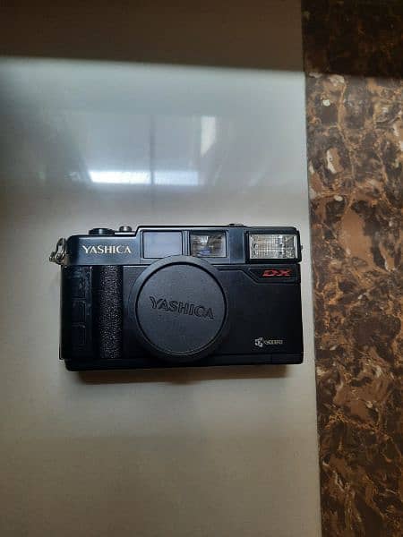 Yashica Camera MF-2 SUPER DX 1