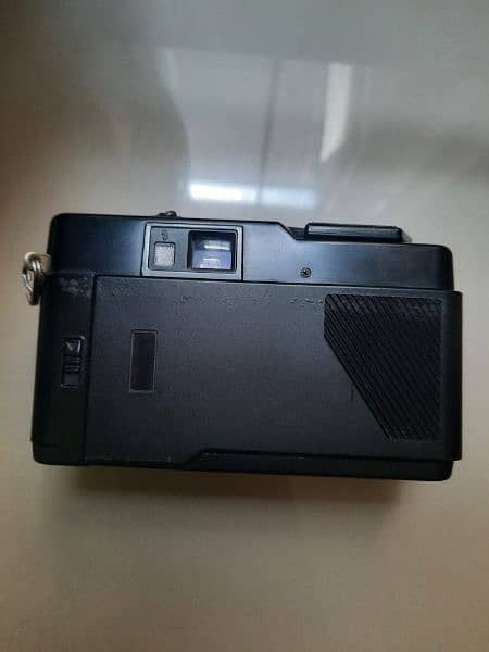 Yashica Camera MF-2 SUPER DX 3